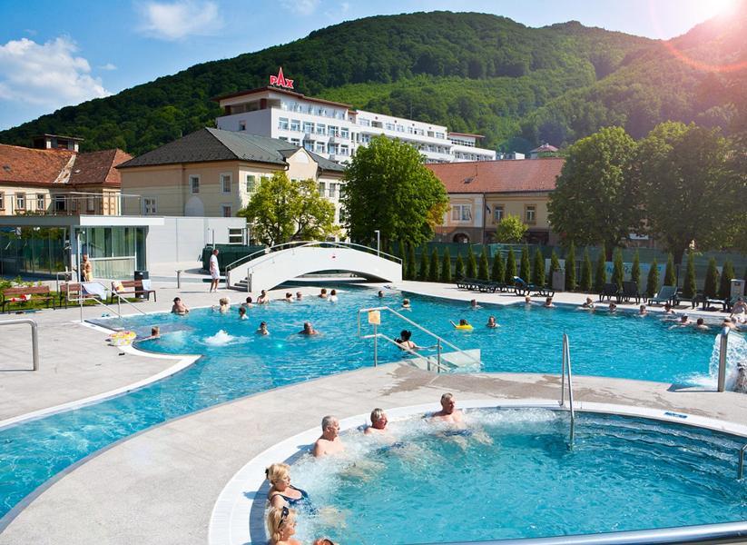 Aparthotel Kristoff Plaza Trencianske Teplice Trenčín Exteriér fotografie